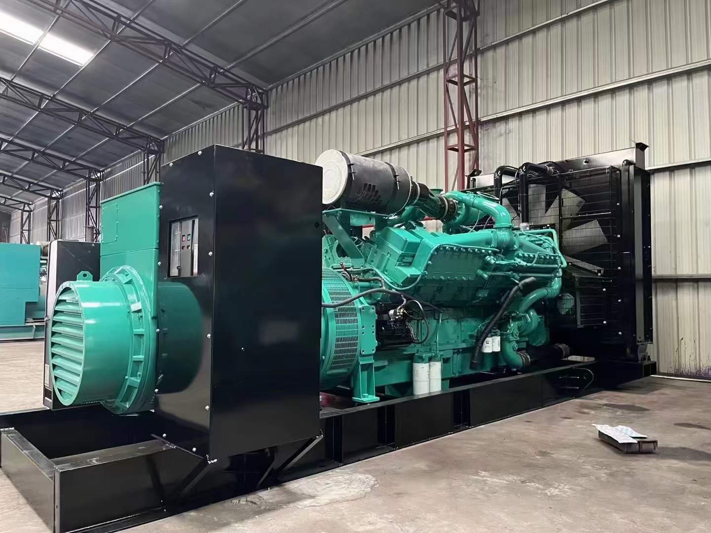 萝北如何降低 800kW 柴油发电机输出电流的波动？